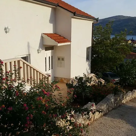Karolina Poljica (Trogir)